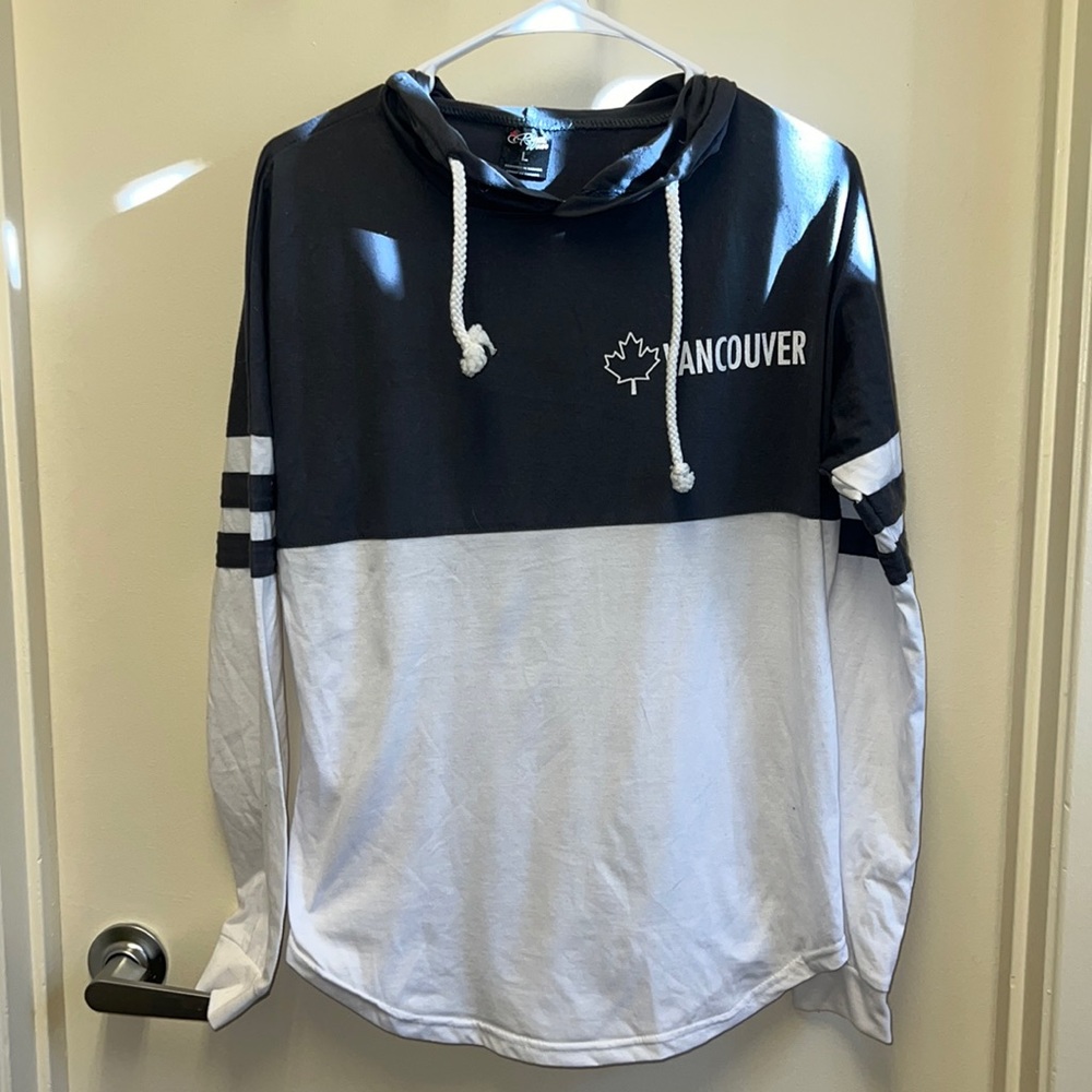 Vancouver Canada Sweater with Hood